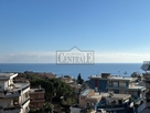Appartamento trilocale con posto auto e vista mare a Sanremo